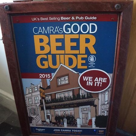 Kings Head Hotel Capel Hendre Екстериор снимка