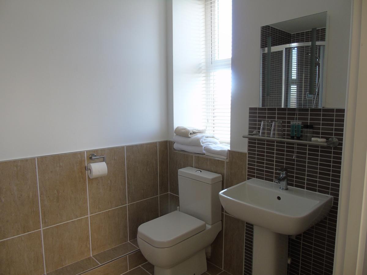 Kings Head Hotel Capel Hendre Екстериор снимка